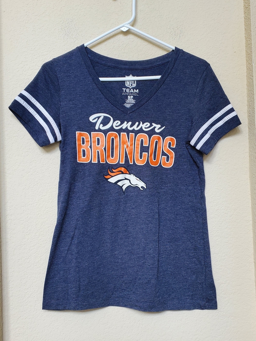 NFL Team Apparel Denver Broncos Women's Tee. Size Small